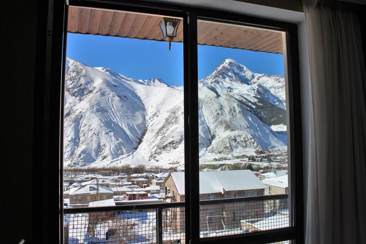 Hotel Sunshine Kazbegi Esterno foto