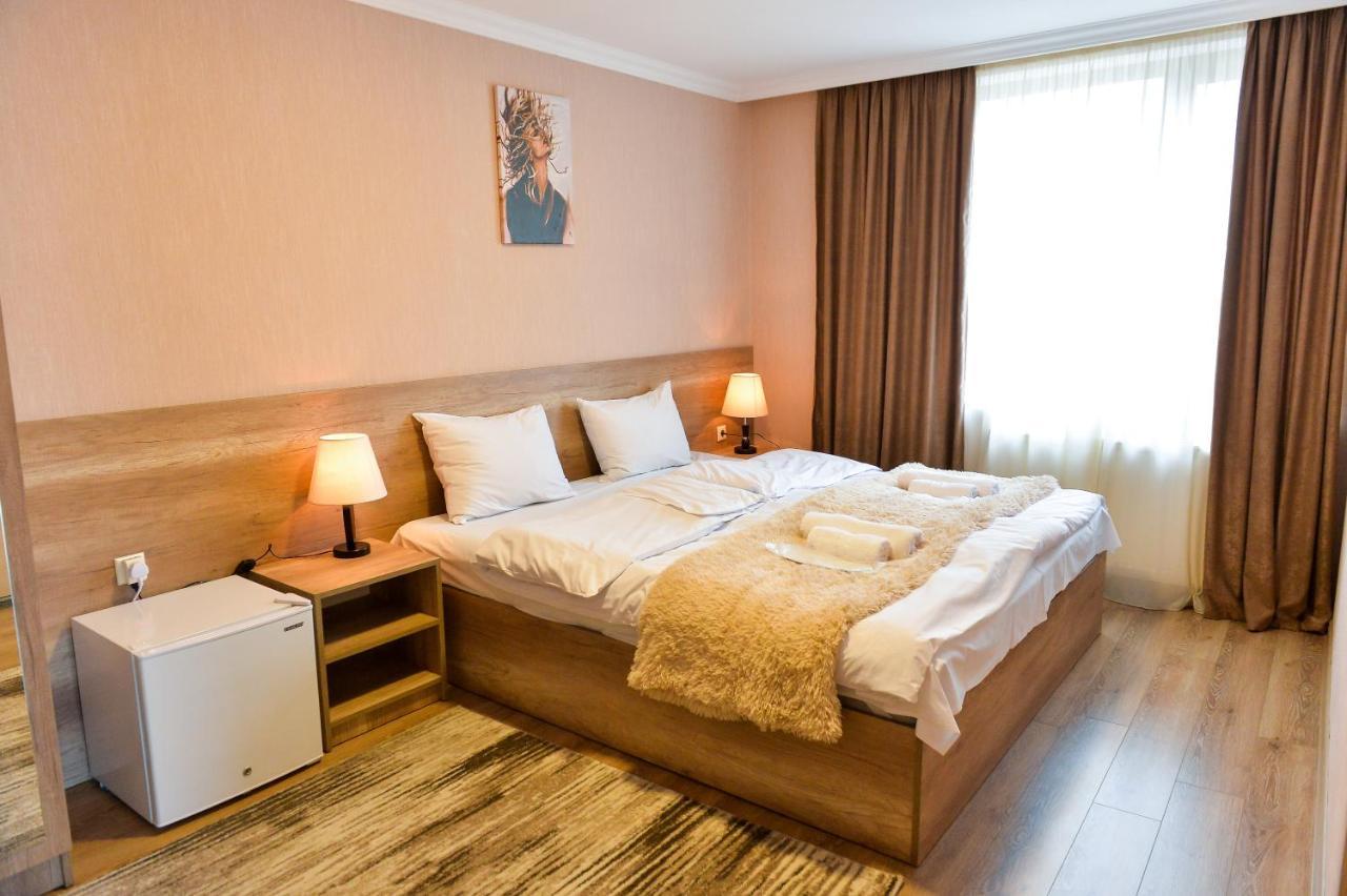 Hotel Sunshine Kazbegi Esterno foto